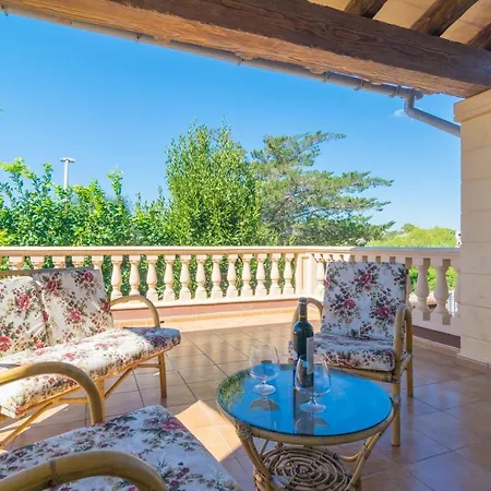 Marilda Villa *
