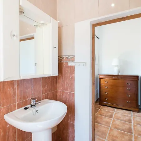 Marilda Villa *
